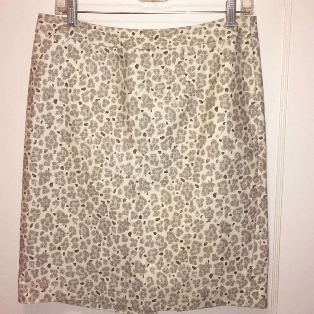 Cream and gray animal print skirt
